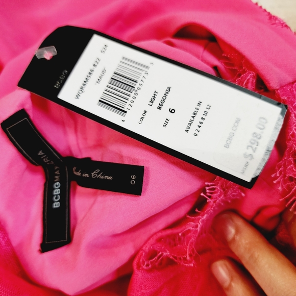 BCBG MaxAzria Maud Lace Cocktail Dress - Picture 10 of 11